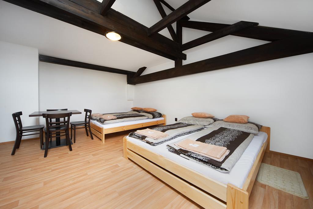 Hôtel Usedlost Kotlarka à Prague Chambre photo